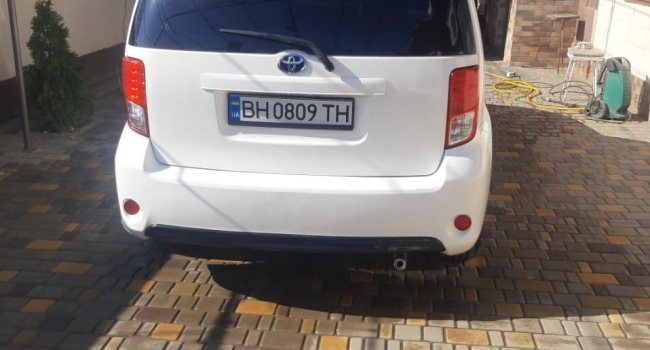 Продам  Toyota Scion в идеальном состоянии